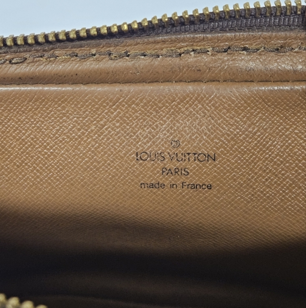 Louis Vuitton Vintage 1991 Marly Clutch In Brown LV Monogram - Picture 12 of 14